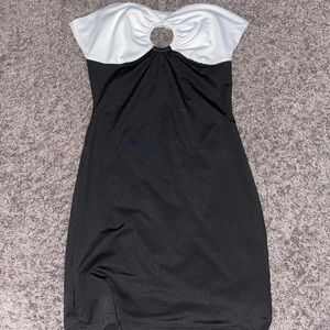 Black and white strapless dress size small
